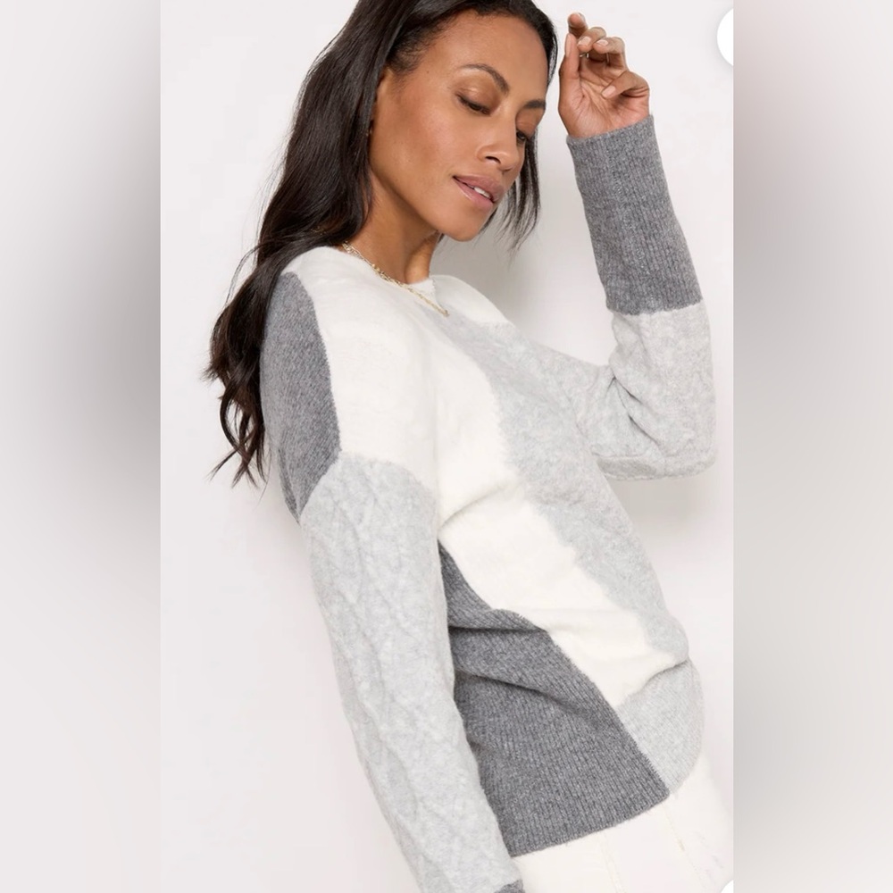 EVEREVE Sonya crew neck sweater NWOT